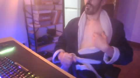 Snapshot of peter_coat chatting on 07-18-26, 10:46 peter_coat online show from 07-18-26, 10:46