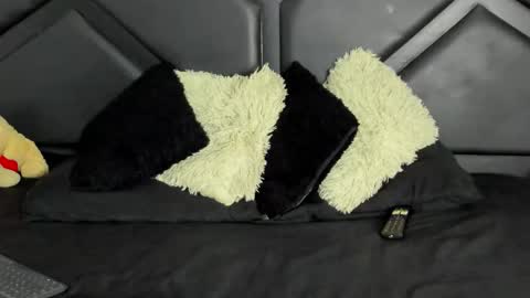 Snapshot of peter_coleman chatting on 02-19-26, 09:38 PeterColeman online show from 02-19-26, 09:38