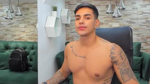 Peter           instagram   Jairquiroga  online show from 03-12-25, 10:07