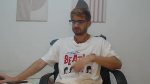 Snapshot of peter_x_annaud chatting on 04-18-26, 11:14 FELIPE online show from 04-18-26, 11:14