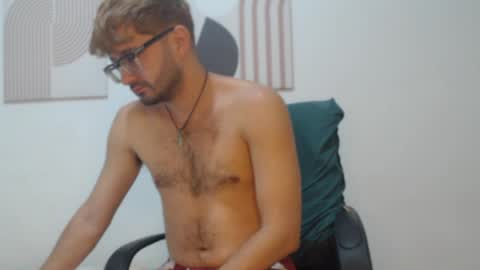 Snapshot of peter_x_annaud chatting on 04-19-26, 11:09 FELIPE online show from 04-19-26, 11:09