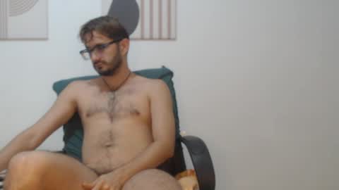 Snapshot of peter_x_annaud chatting on 05-23-26, 11:03 FELIPE online show from 05-23-26, 11:03