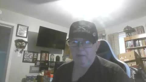 peterinohio57 online show from 01-01-25, 07:32