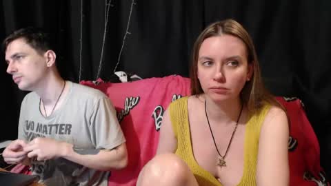 Snapshot of peternights chatting on 04-19-26, 06:10 Maximus online show from 04-19-26, 06:10