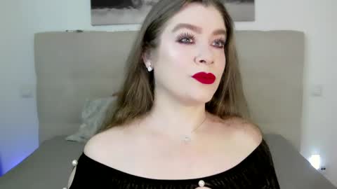 Peters Emily online show from 02-19-25, 02:34