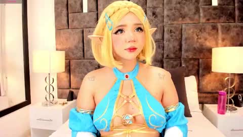 Im Rosse but u can call me Rossie or Rosita . online show from 02-10-25, 08:00