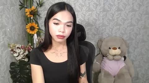 Snapshot of petite_angelx chatting on 03-01-25, 04:22 angel online show from 03-01-25, 04:22