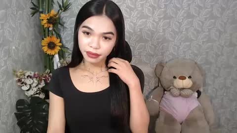 Snapshot of petite_angelx chatting on 03-01-25, 11:26 angel online show from 03-01-25, 11:26
