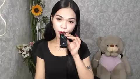 Snapshot of petite_angelx chatting on 03-10-25, 01:12 angel online show from 03-10-25, 01:12