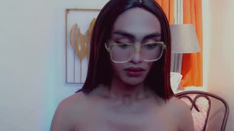 petite_barbie88 online show from 06-18-26, 03:07