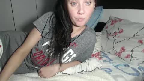 petite_danielle online show from 10-18-25, 05:10