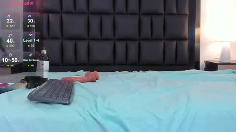 Snapshot of petite_esther chatting on 03-06-25, 03:35 Esther online show from 03-06-25, 03:35