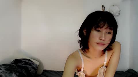 petite_japanese111 online show from 12-01-24, 10:43