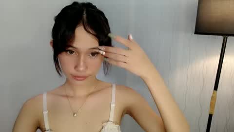 petite_japanese111 online show from 12-18-24, 07:04
