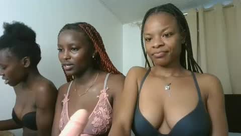 Luxe online show from 07-16-26, 03:07