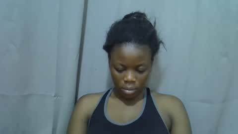 petite_melan online show from 09-22-25, 12:51