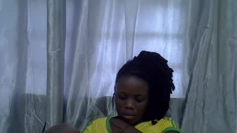 petite_melan online show from 10-30-25, 06:26