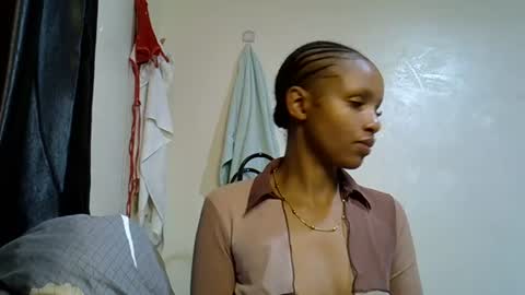 petite_melinda online show from 06-22-26, 04:09