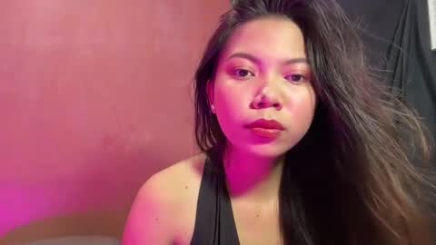 Snapshot of petite_novy chatting on 01-07-26, 06:38 Novy online show from 01-07-26, 06:38