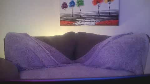 Snapshot of petite_treat_ chatting on 12-30-24, 09:37 petite treat online show from 12-30-24, 09:37