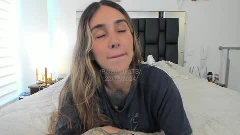 PetiteAlejaTs online show from 12-22-24, 01:00