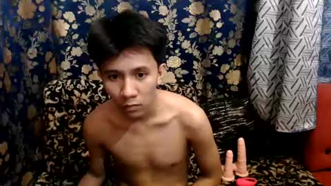 Snapshot of petiteasian_boy chatting on 07-09-26, 06:12 cute vir online show from 07-09-26, 06:12