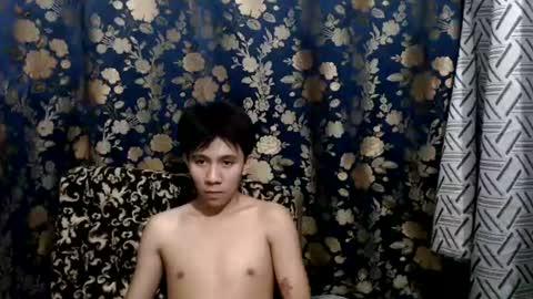 Snapshot of petiteasian_boy chatting on 07-20-26, 11:45 cute vir online show from 07-20-26, 11:45