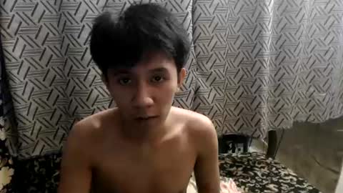 Snapshot of petiteasian_boy chatting on 07-22-26, 05:16 cute vir online show from 07-22-26, 05:16