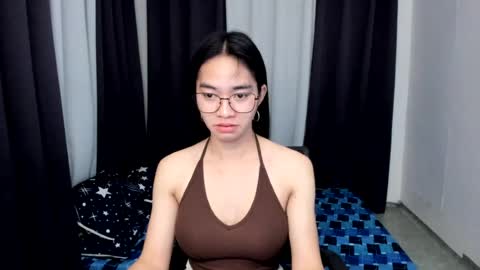 Snapshot of petiteasianmarian chatting on 07-22-26, 11:13 bigcock Marian online show from 07-22-26, 11:13