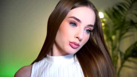 Snapshot of petitegonwiild chatting on 10-22-25, 10:09 Petitegonwiild online show from 10-22-25, 10:09