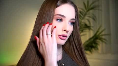 Snapshot of petitegonwiild chatting on 10-29-25, 10:22 Petitegonwiild online show from 10-29-25, 10:22