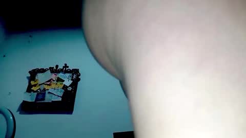 Snapshot of petiteivoryqueen chatting on 12-02-25, 04:18 danna online show from 12-02-25, 04:18