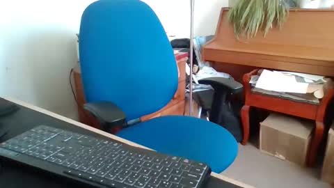 petitwilly online show from 05-26-26, 08:10