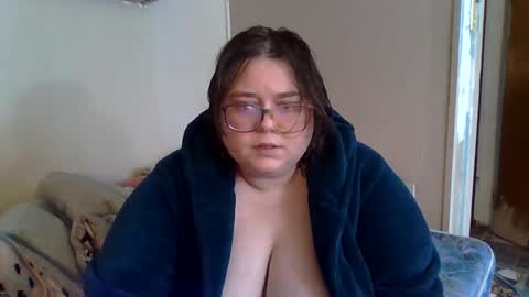 Snapshot of petmykitty chatting on 09-15-25, 06:30 The Aspie Kitty twitterthishunonfire online show from 09-15-25, 06:30