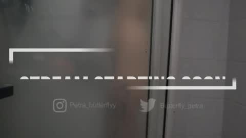 Snapshot of petra_butterfly chatting on 03-13-26, 02:40 i.. .U can call me Nick .... Help me to reach 200 thumbs up online show from 03-13-26, 02:40