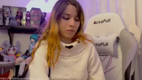 Snapshot of petra_butterfly chatting on 07-01-26, 12:34 i.. .U can call me Nick .... Help me to reach 200 thumbs up online show from 07-01-26, 12:34