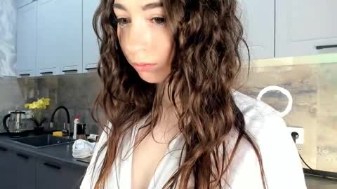 Emma online show from 12-17-24, 12:56