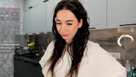 Emma online show from 12-22-24, 09:42