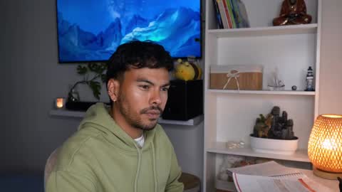 Snapshot of pettercat chatting on 10-16-25, 01:28 Pettercat online show from 10-16-25, 01:28