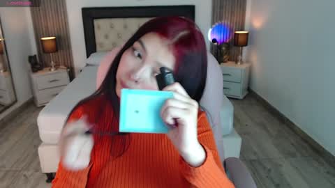 Snapshot of pettit_courtny chatting on 01-09-25, 03:47 Pettit Courtny online show from 01-09-25, 03:47