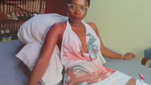 pettitemellany online show from 01-20-25, 08:29
