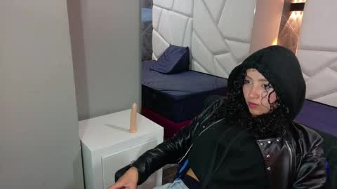 Moon  online show from 11-09-25, 12:47