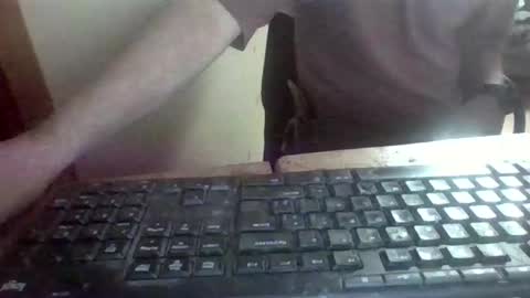 Snapshot of peyo873996 chatting on 04-19-26, 07:16 peyo873996 online show from 04-19-26, 07:16