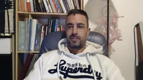 Snapshot of phantasie31 chatting on 03-03-26, 09:31 phantasie31 online show from 03-03-26, 09:31