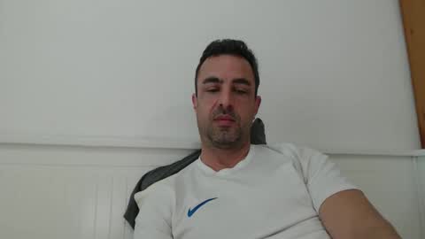 Snapshot of phantasie31 chatting on 04-09-26, 02:22 phantasie31 online show from 04-09-26, 02:22