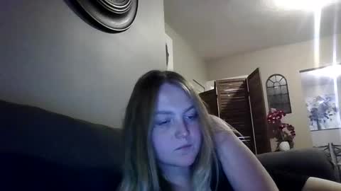 Snapshot of phatassblond chatting on 12-04-24, 09:57 PhatAssBlond online show from 12-04-24, 09:57