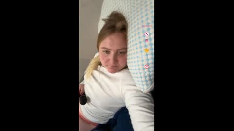 Snapshot of phatassblond chatting on 01-08-25, 06:52 PhatAssBlond online show from 01-08-25, 06:52