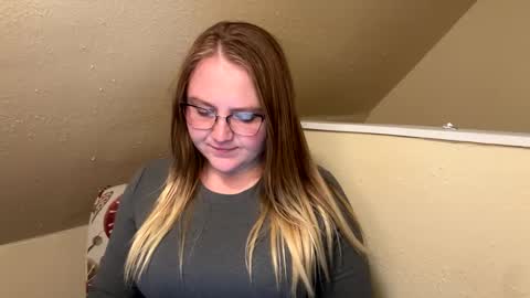 Snapshot of phatassblond chatting on 02-04-25, 12:51 PhatAssBlond online show from 02-04-25, 12:51