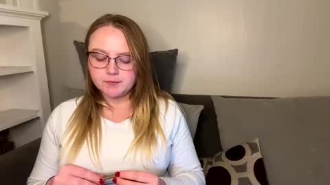 Snapshot of phatassblond chatting on 02-07-25, 03:23 PhatAssBlond online show from 02-07-25, 03:23