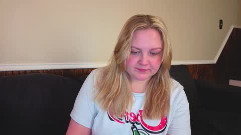 Snapshot of phatassblond chatting on 02-26-26, 05:34 PhatAssBlond online show from 02-26-26, 05:34